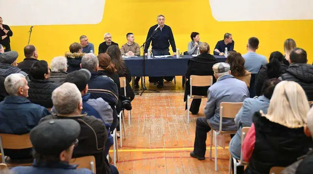 Zbor meštana u svilajnačkom selu Vojska-direktan dijalog sa opštinskim rukovodstvom