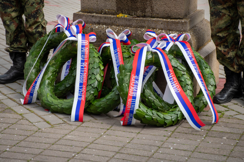 Položeni venci u znak sećanja na žrtve NATO bombardovanja